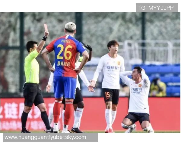 国安在中超保级战中扮演公正裁判角色彰显公平竞赛精神