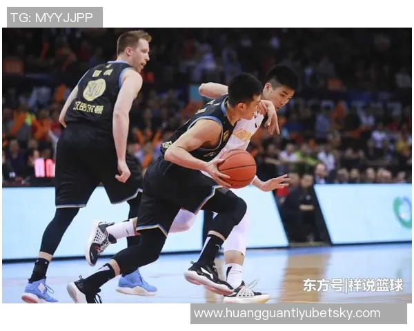 海兰德表现出色8投5中砍下18分助球队取得胜利 海兰德表现出色8投5中砍下18分助球队取得胜利