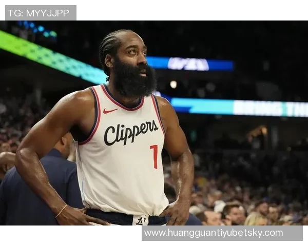 哈登状态起伏不定昨日三分十中今日八投全失全场仅得19分6助攻