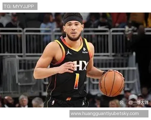 布克因左脚踝扭伤出战成疑太阳客战活塞能否迎来胜利考验